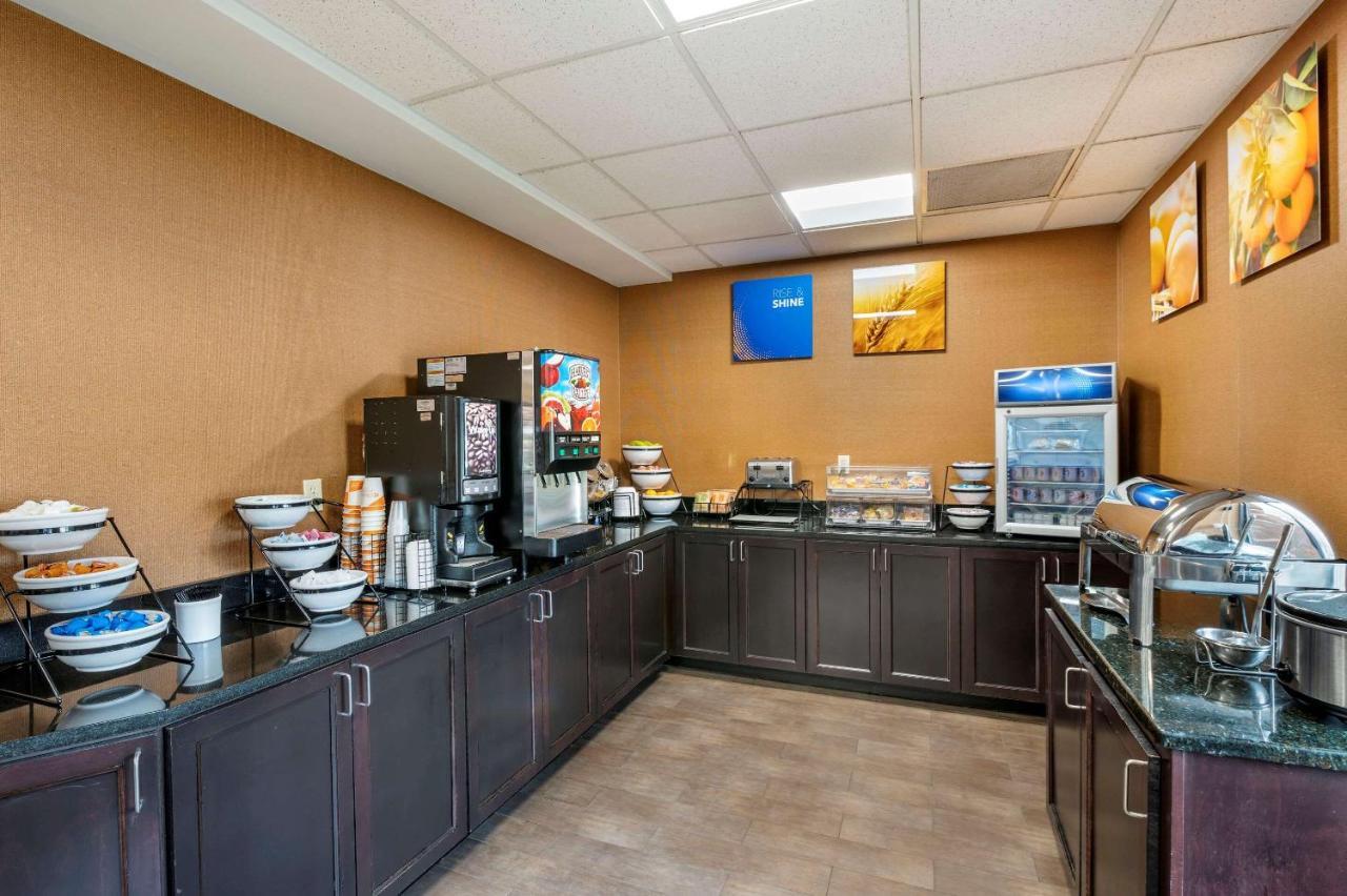 Comfort Inn East Ινδιανάπολη Εξωτερικό φωτογραφία