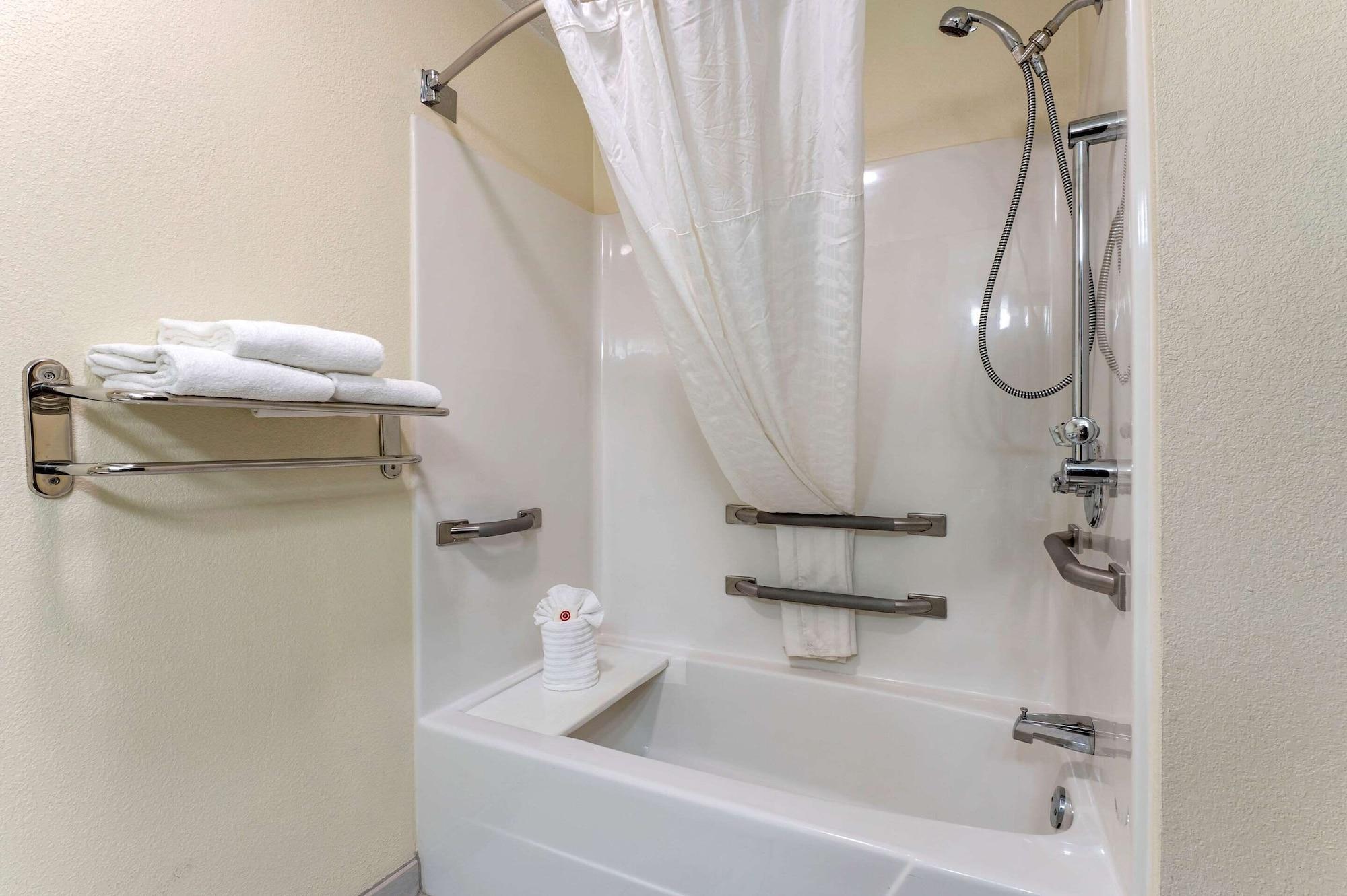 Comfort Inn East Ινδιανάπολη Εξωτερικό φωτογραφία