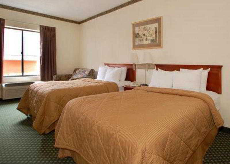 Comfort Inn East Ινδιανάπολη Εξωτερικό φωτογραφία